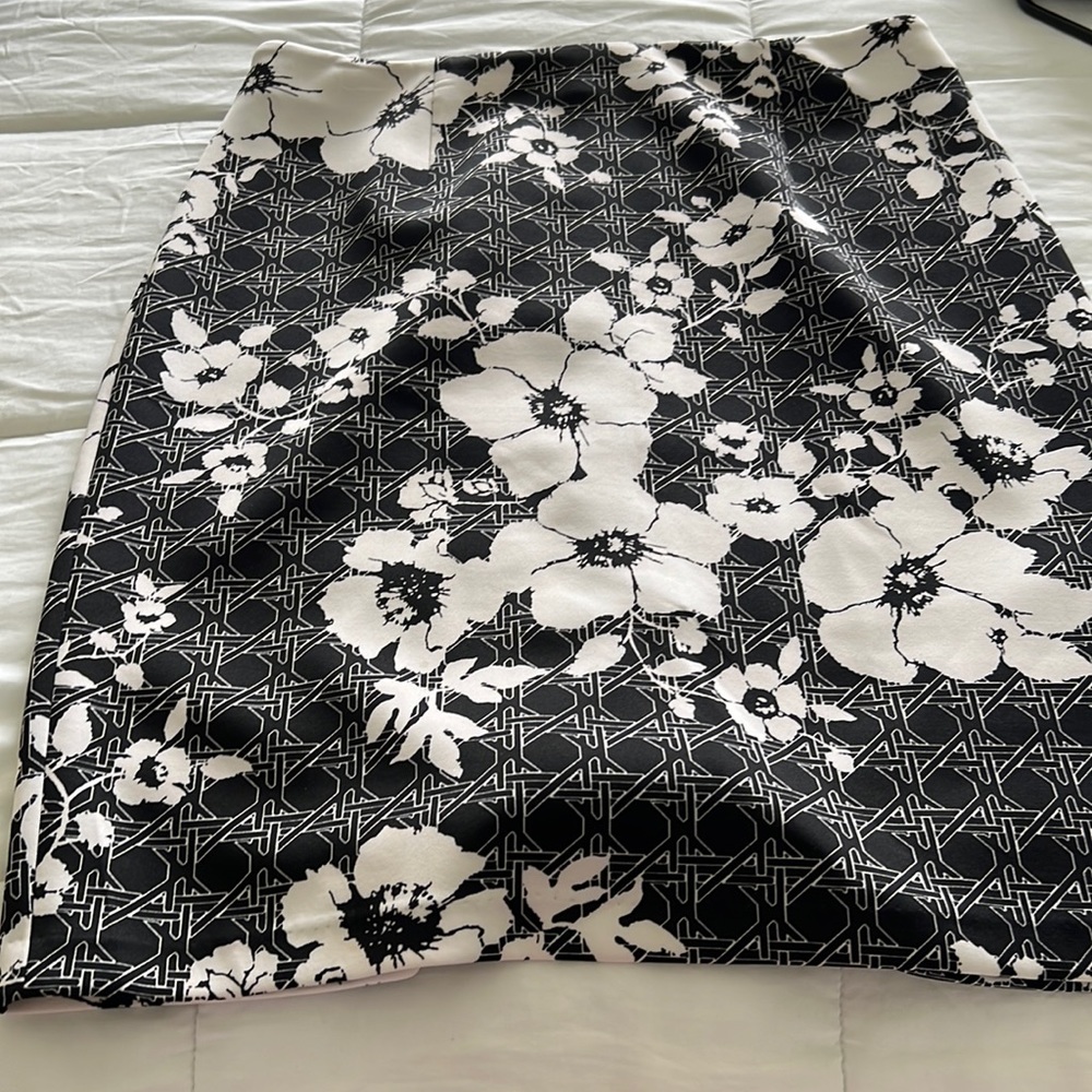 White House Black Market skirt